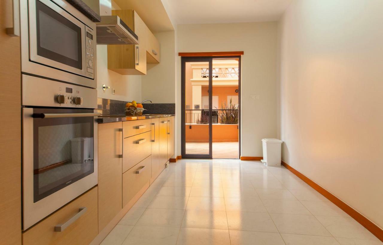 B27 - Luzbay 2 Bed Apartment Exterior foto